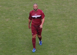 Sergio Ercolano con la maglia dell'Aversa