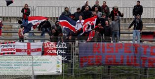 I tifosi rossoblù in trasferta ad Anzio