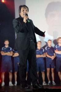 Eziolino Capuano durante la presentazione (Foto Giuseppe Melone)