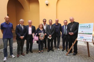 Foto di gruppo dopo al conferenza stampa