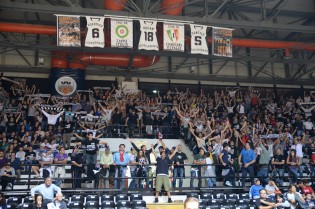 I tifosi della Juvecaserta (Foto Giuseppe Melone)