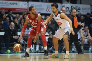 Tommasini in azione contro Varese (Foto Giuseppe Melone)