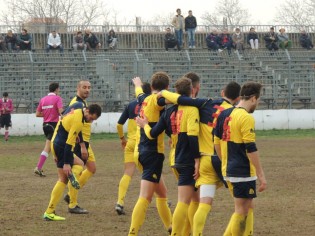 Il San Felice a Cancello festeggia contro il Teano