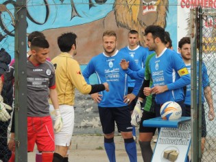 Le due squadre in campo