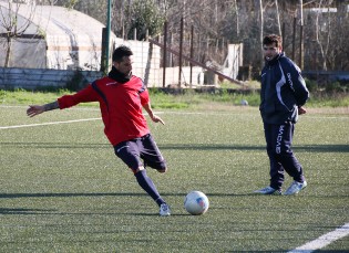 Gigi Pezzella durante l'allenamento