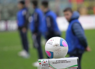 LEGA PRO PALLONE