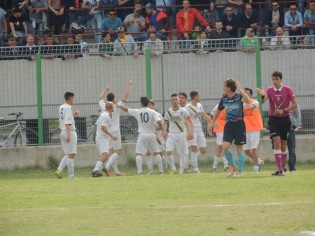 La festa della Sessana dopo il gol