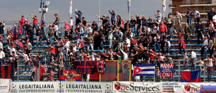 I tifosi della Casertana ad Aprilia (Foto Giuseppe Scialla)