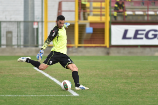 L'estremo difensore Forte (Foto Vincenzo DI Monda)