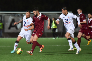 Sassano in gol contro il Martina (Foto Vincenzo Di Monda)