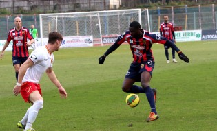 In goal Karamoko Cissè