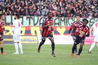 Karamoko Cissè in gol contro il Catanzaro (Foto Alfonso Miranda)
