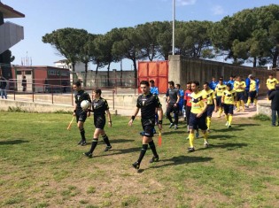 Ingresso in campo delle squadre 