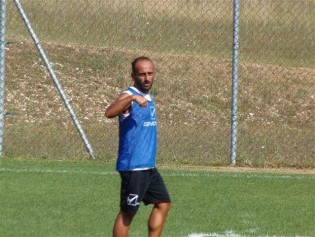 Giampietro Perrulli nel ritiro della Salernitana (Foto salernogranata.it)