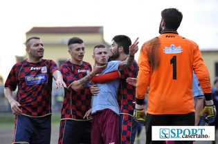 Momenti di tensione a fine gara (Foto Vincenzo Izzo)